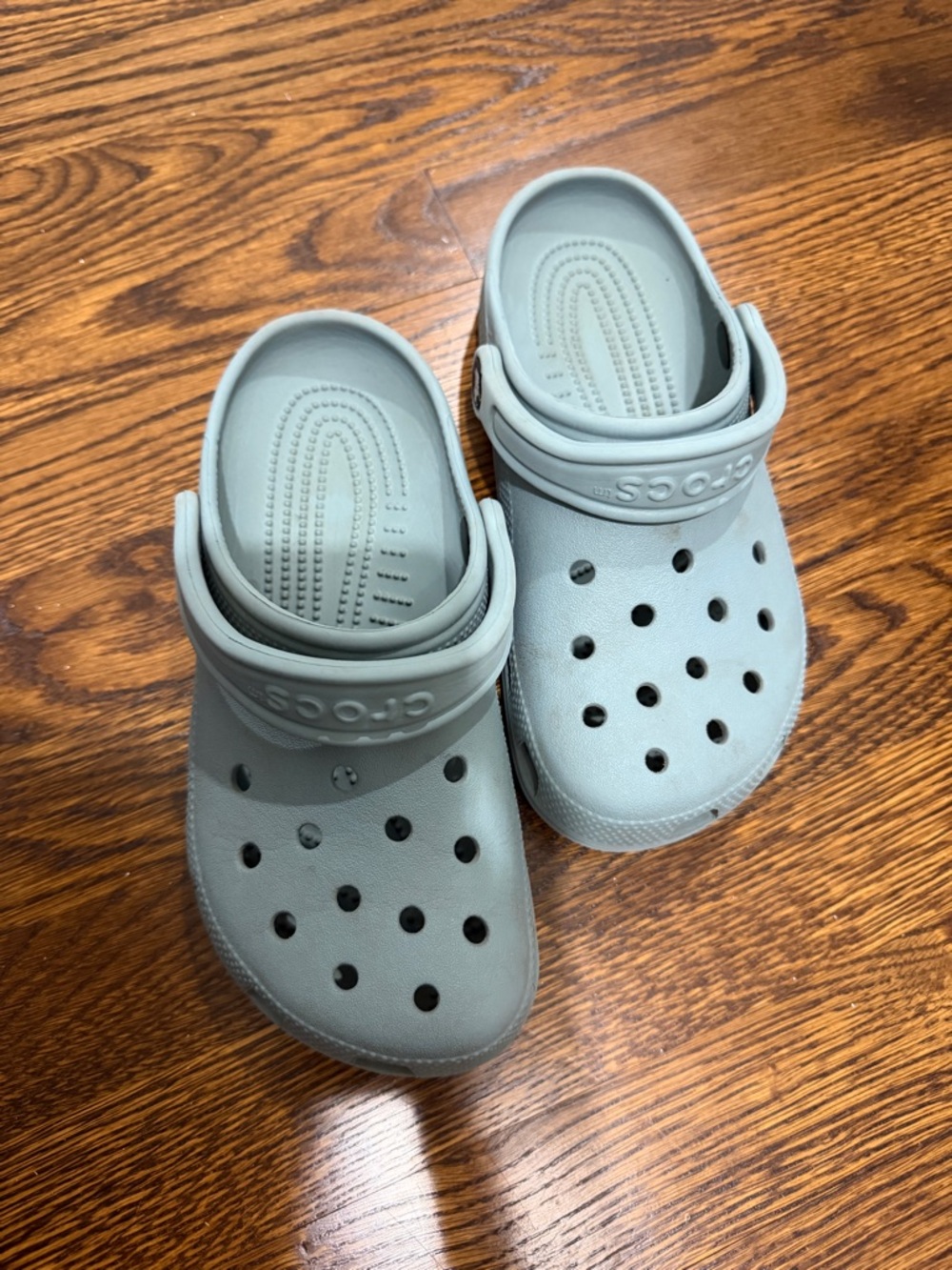 Crocs youth size 4